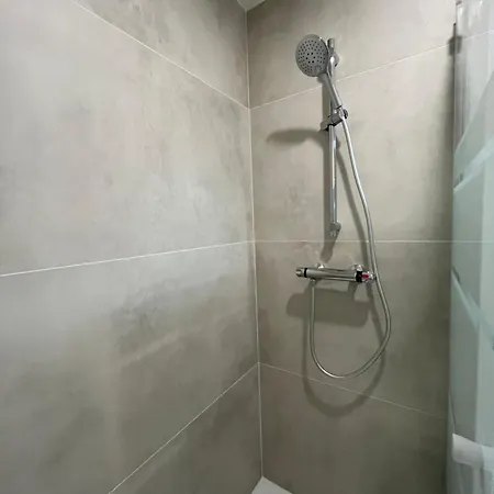 Apartamento Proche Eurexpo Aéroport Centre *